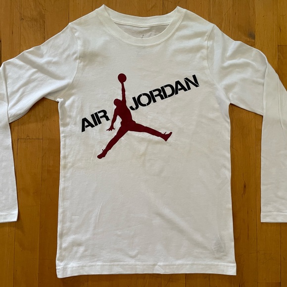 Air Jordan YOUTH Kids White long sleeve Shirt Size L (16-18) - Picture 2 of 10